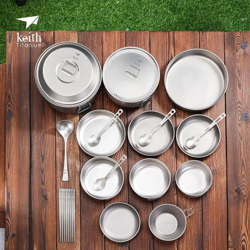 Titan Camping-Kochset für 4 Personen – Ultraleicht & Faltbar